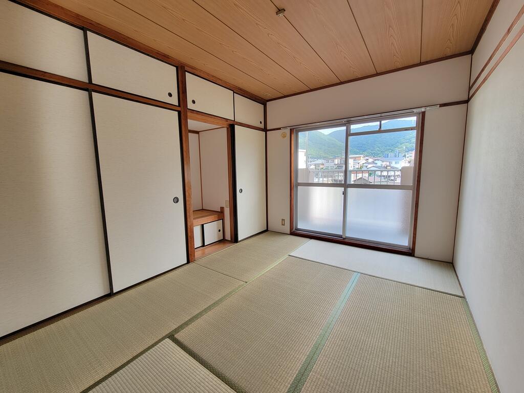その他部屋・スペース　６帖の和室です。癒しの空間ですね。