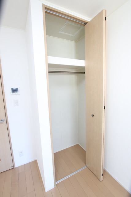 収納　クローゼット内部