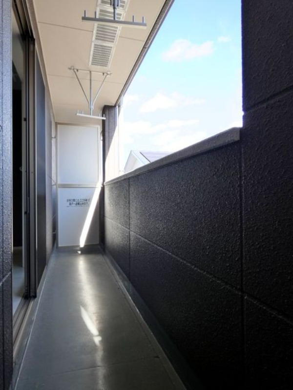 バルコニー　図面と現状に相違がある場合には現状を優先