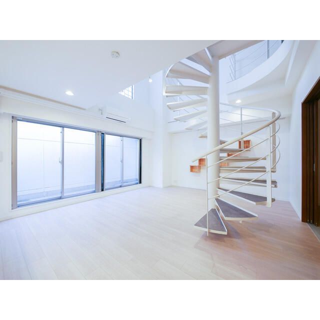 居室・リビング　ゆったり過ごせる居間です