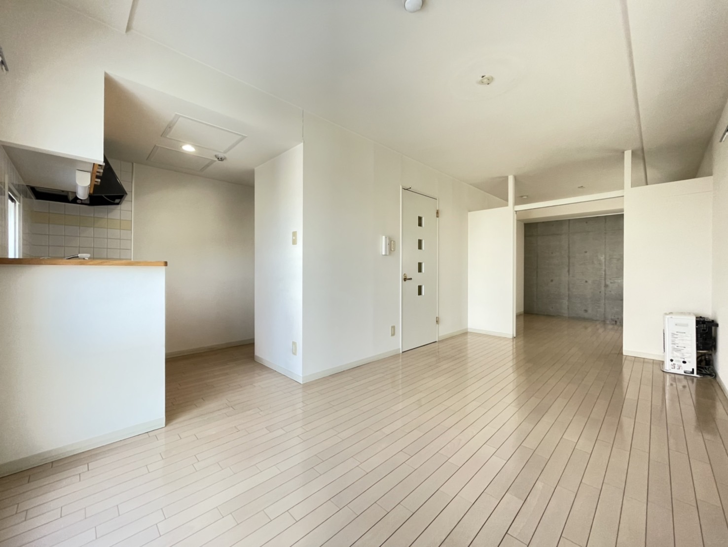 居室・リビング　他号室の写真です。参考にご覧ください。