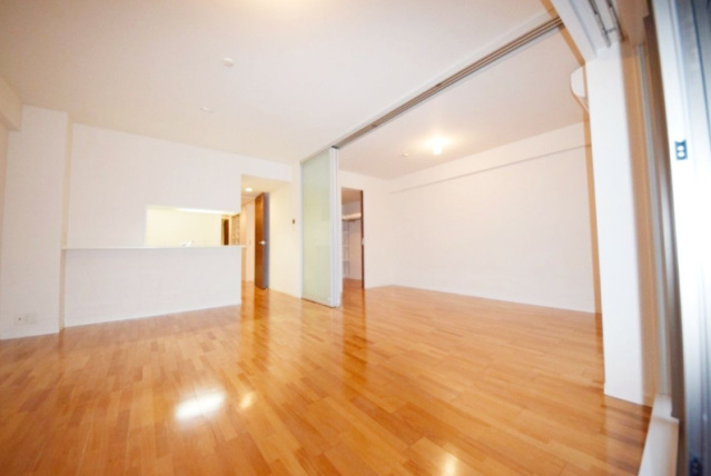 居室・リビング　※別部屋参考写真