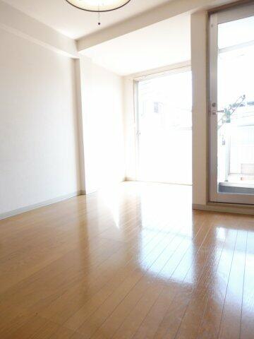 居室・リビング　別部屋の参考写真です。