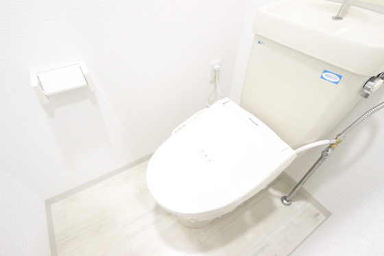 トイレ　※別部屋の写真です