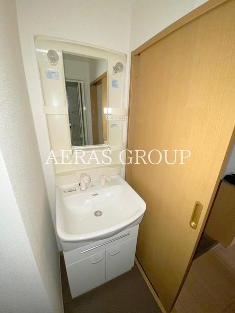 洗面設備　同仕様参考写真