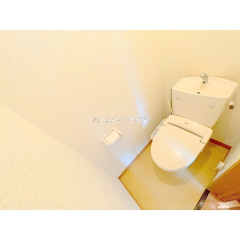 トイレ　ウォシュレット付き♪