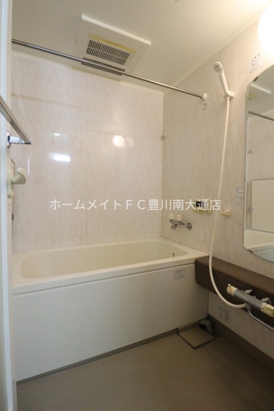 バス・シャワールーム　同型別部屋