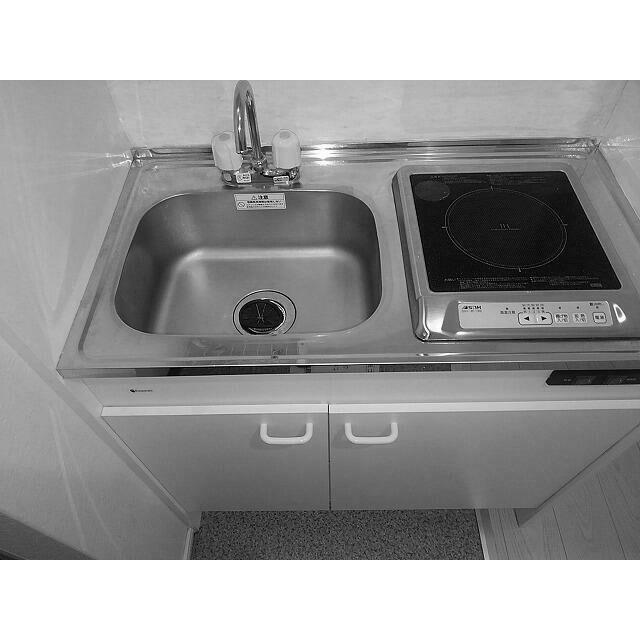 キッチン　同棟別室