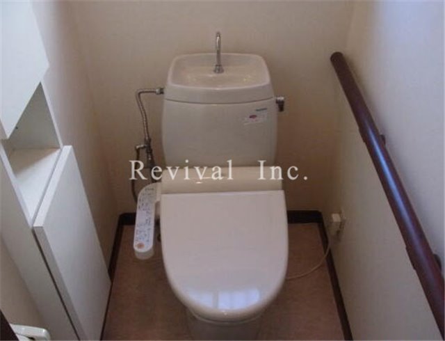 その他設備　お手洗いは２つございます