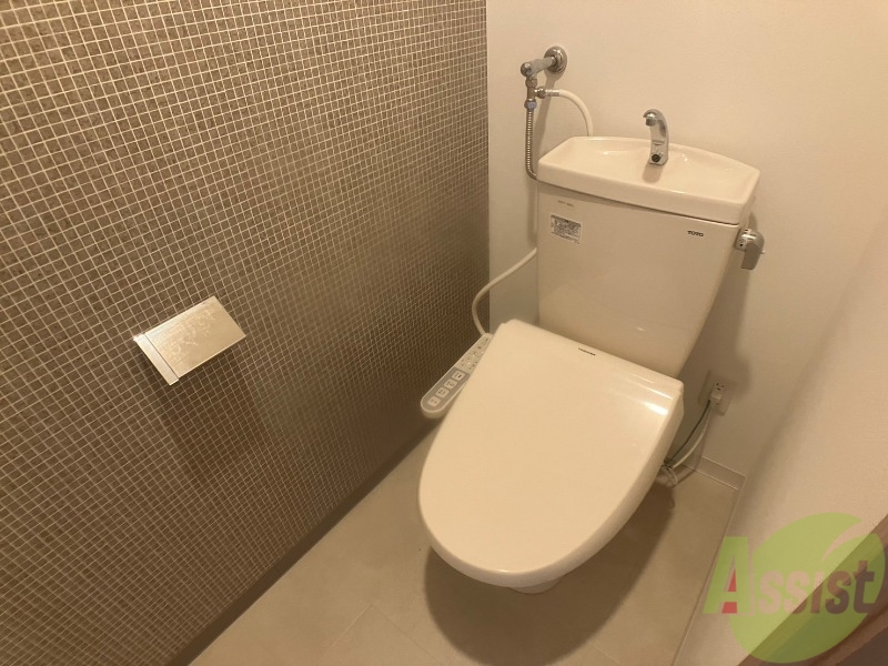 トイレ　トイレです。ウォシュレット付を探している方、おすすめです。