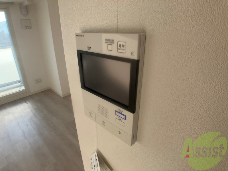セキュリティ　ＴＶモニター付インターホンです。来客者の顔が見えるので安心！