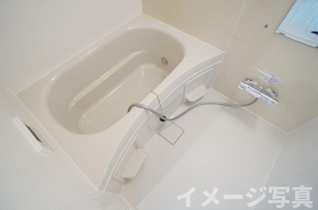 バス・シャワールーム　※同タイプ写真