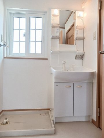 洗面設備　忙しい朝には欠かせない洗面所です