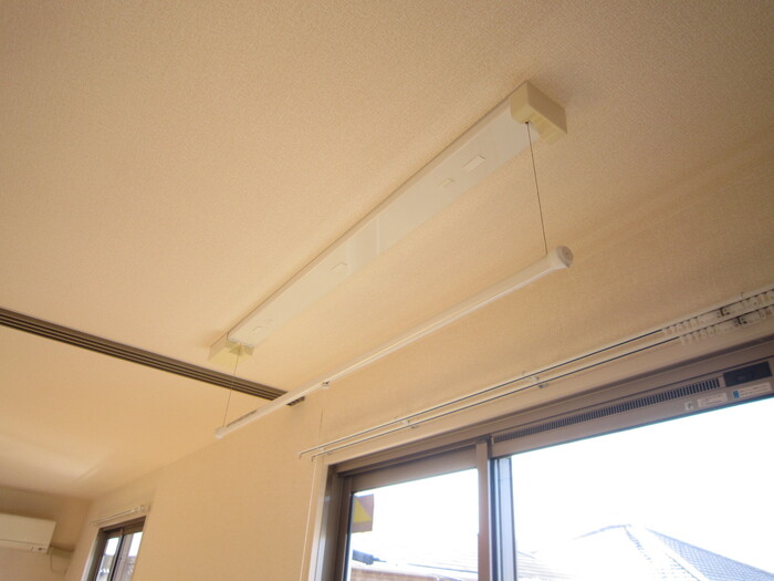 その他設備　室内物干し