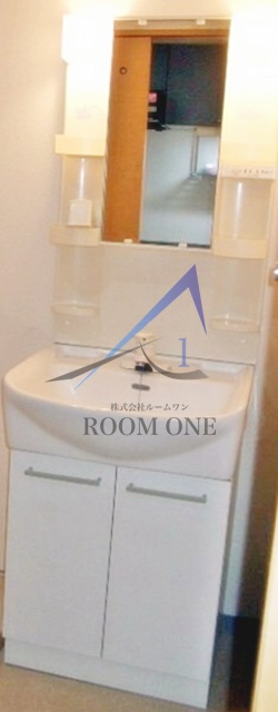 洗面設備　洗面台です。