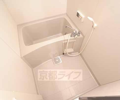 バス・シャワールーム　ゆったりとしたお風呂です