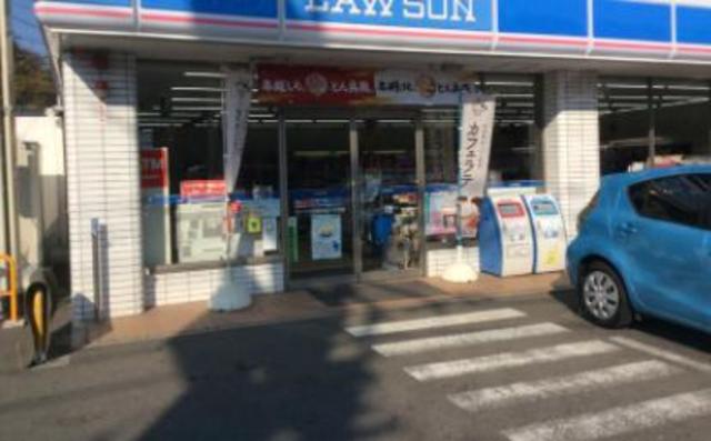 コンビニ　ローソン川崎犬蔵一丁目店（コンビニ）まで612m
