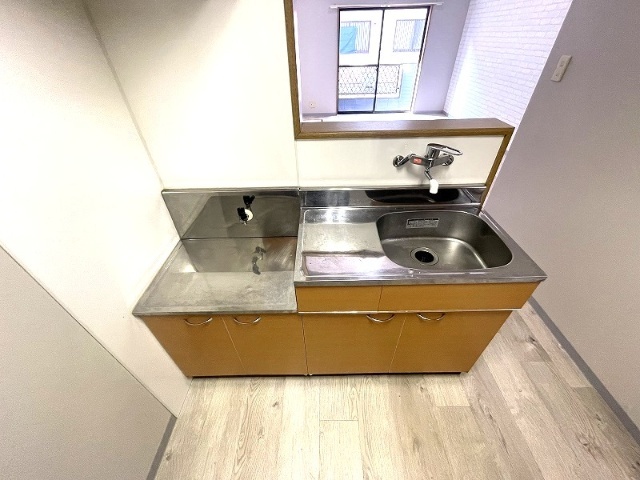 キッチン　※現況を優先します。