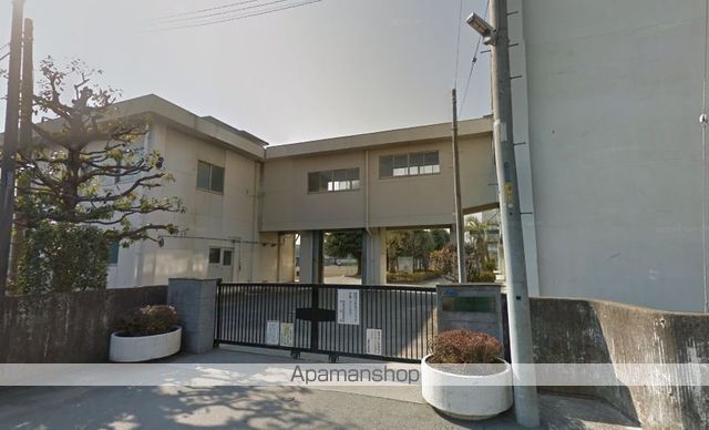 中学校　昭島市立清泉中学校（中学校）まで661m