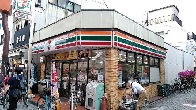 コンビニ　セブンイレブン 高円寺純情商店街店（コンビニ）まで527m