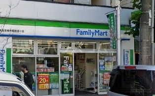 コンビニ　ファミリーマート高田馬場早稲田通り店（コンビニ）まで465m