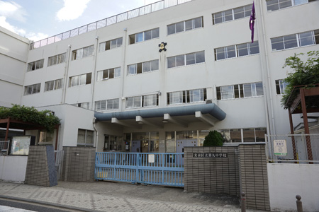 中学校　文京区立第九中学校（中学校）まで322m