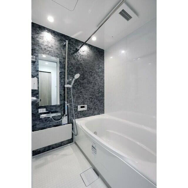 バス・シャワールーム　ゆったり過ごせるお風呂です