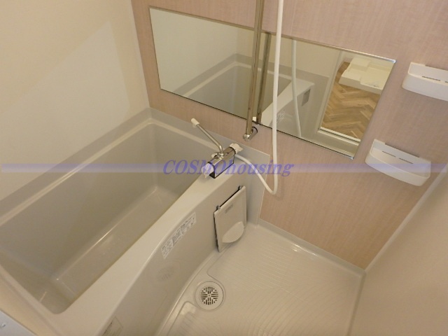 バス・シャワールーム　同タイプの室内写真