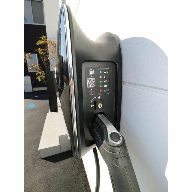 その他設備　EV充電器