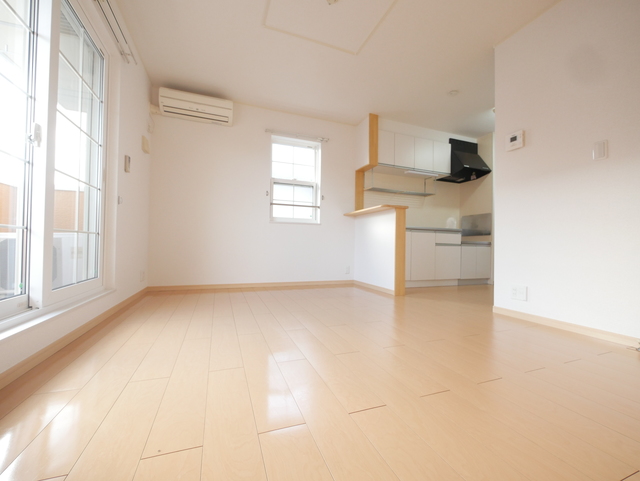 居室・リビング　★フローリングの綺麗なリビングルームですね★