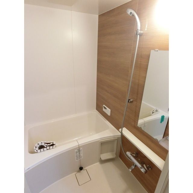 バス・シャワールーム　お風呂で日々の疲れを落としましょう