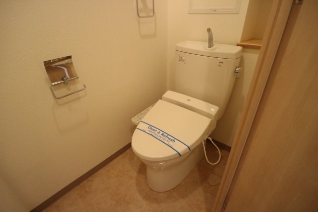 トイレ　同一タイプです。