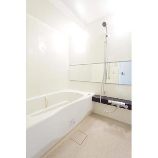 バス・シャワールーム　※写真は同タイプ住戸です。