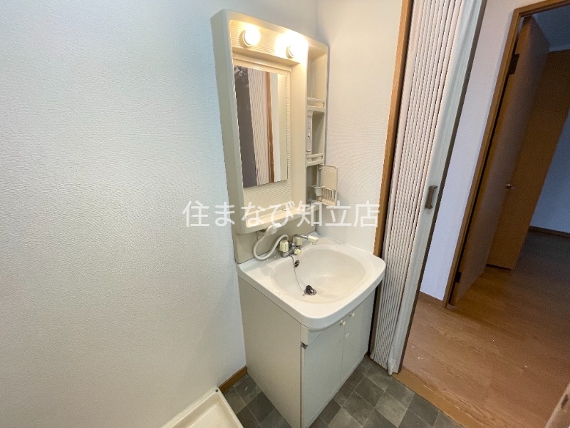 洗面設備　同型別部屋写真
