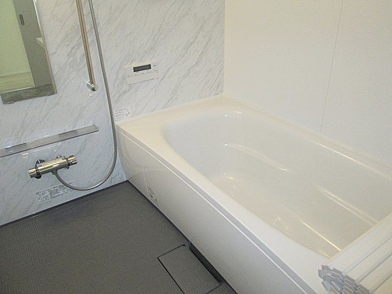 バス・シャワールーム　【人気のキッチンカウンタータイプ♪】住環境良好おすすめ！