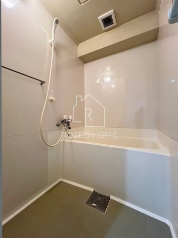 バス・シャワールーム　同マンション別部屋：参考写真