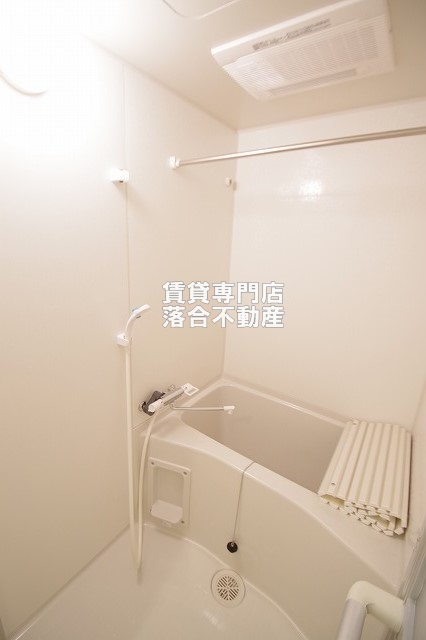 バス・シャワールーム　落ち着いた空間のお風呂