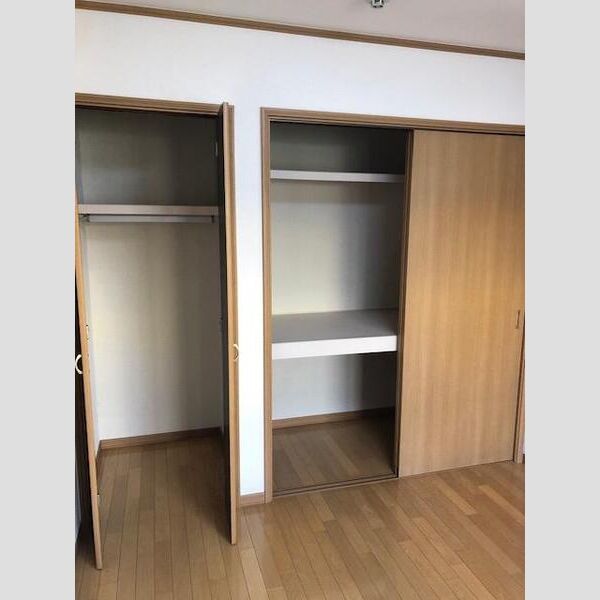 収納　☆充実の収納！衣類のほか布団や季節アイテムも入れられます☆