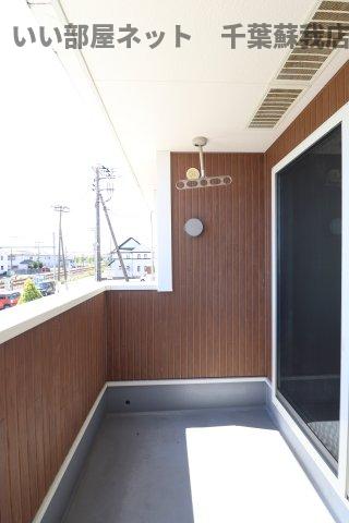 バルコニー　洗濯物もよく乾きそうな、陽当たり良好なバルコニーです！