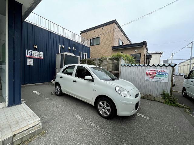 駐車場　駐車場