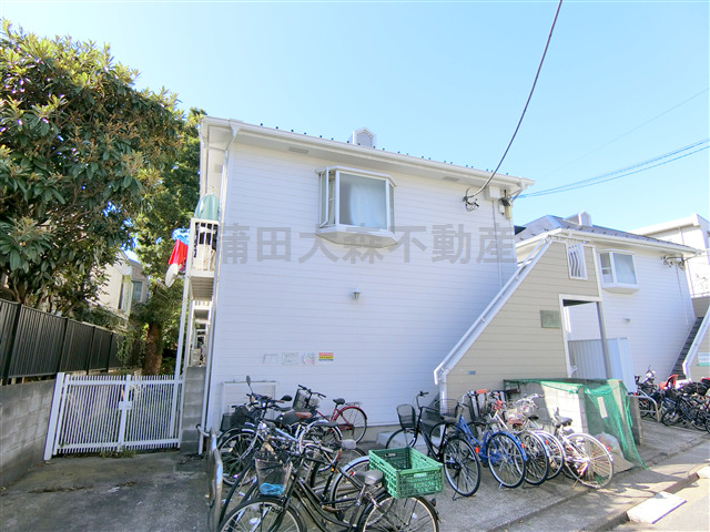 建物外観　1990年3月築　木造地上2階建て総戸数12戸　東京都大田区