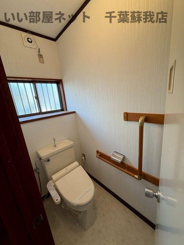 トイレ　清潔感のあるトイレです