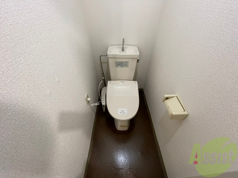 トイレ　トイレです。ウォシュレット付を探している方、おすすめです。