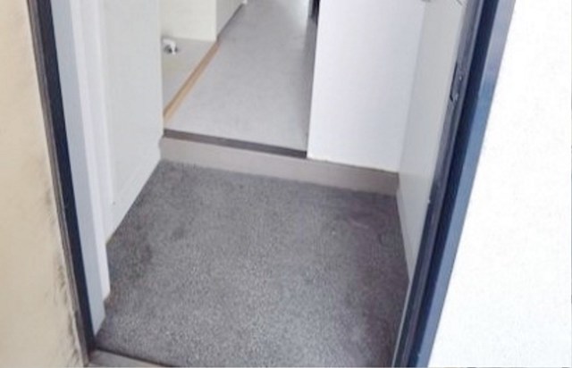 玄関　別部屋同仕様タイプ