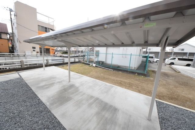 その他共有部分　屋根つきの駐輪場