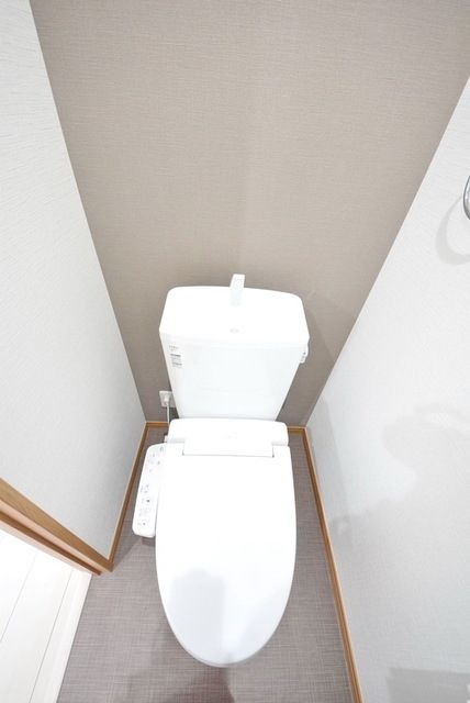 トイレ　ウォシュレット付きトイレ