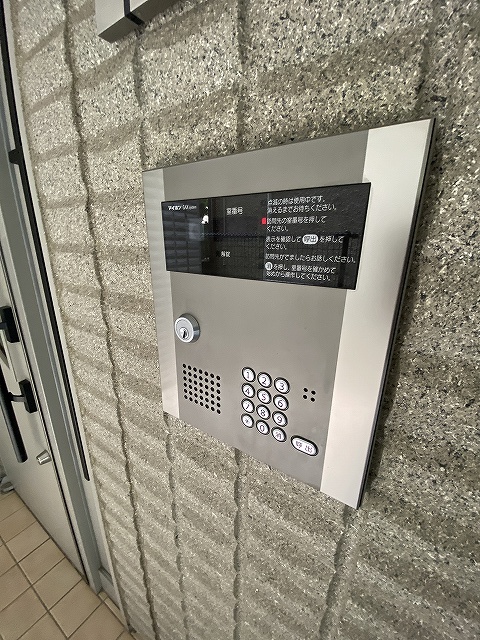 エントランス　オートロック