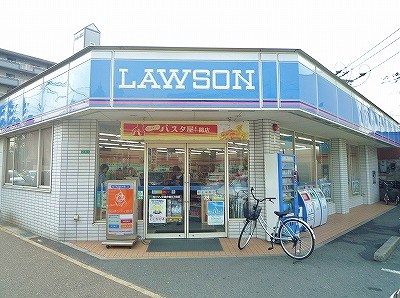 コンビニ　【ローソン小倉井堀3丁目店】（コンビニ）まで135m