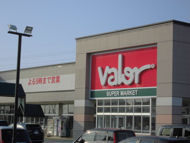 スーパー　バロー松任店（スーパー）まで500m