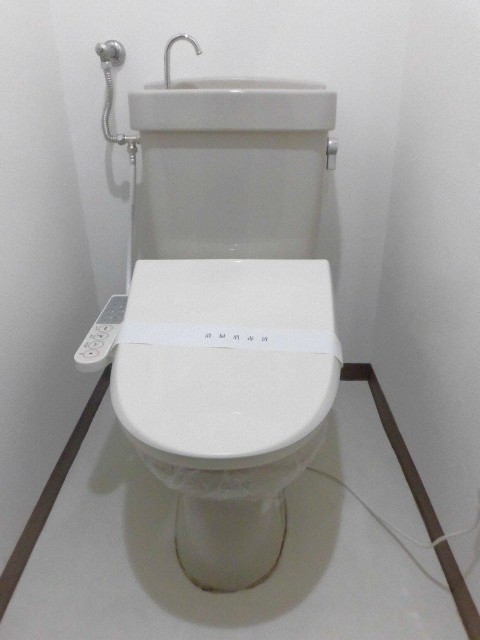 トイレ　※別号室参考画像